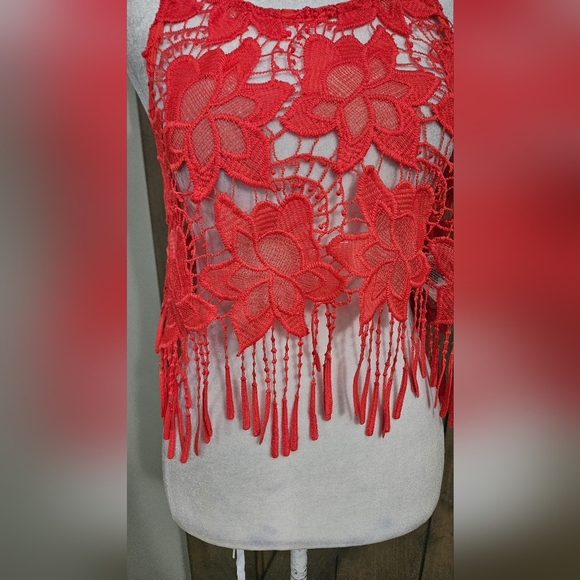 H&M×COACHELLA Vibrant Red Lace sleeveless Top With Fringe Detail. Size 6 - Picture 8 of 11